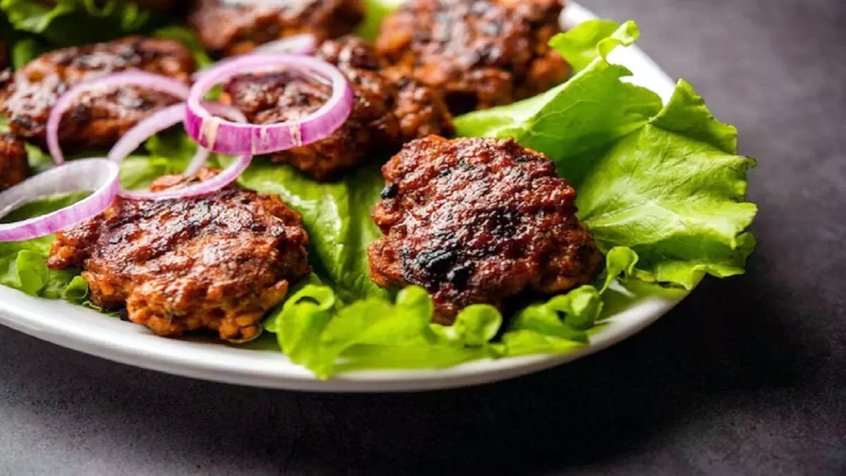 इस तरह से घर पर सीखें वेज कबाब की आसान रेसिपी