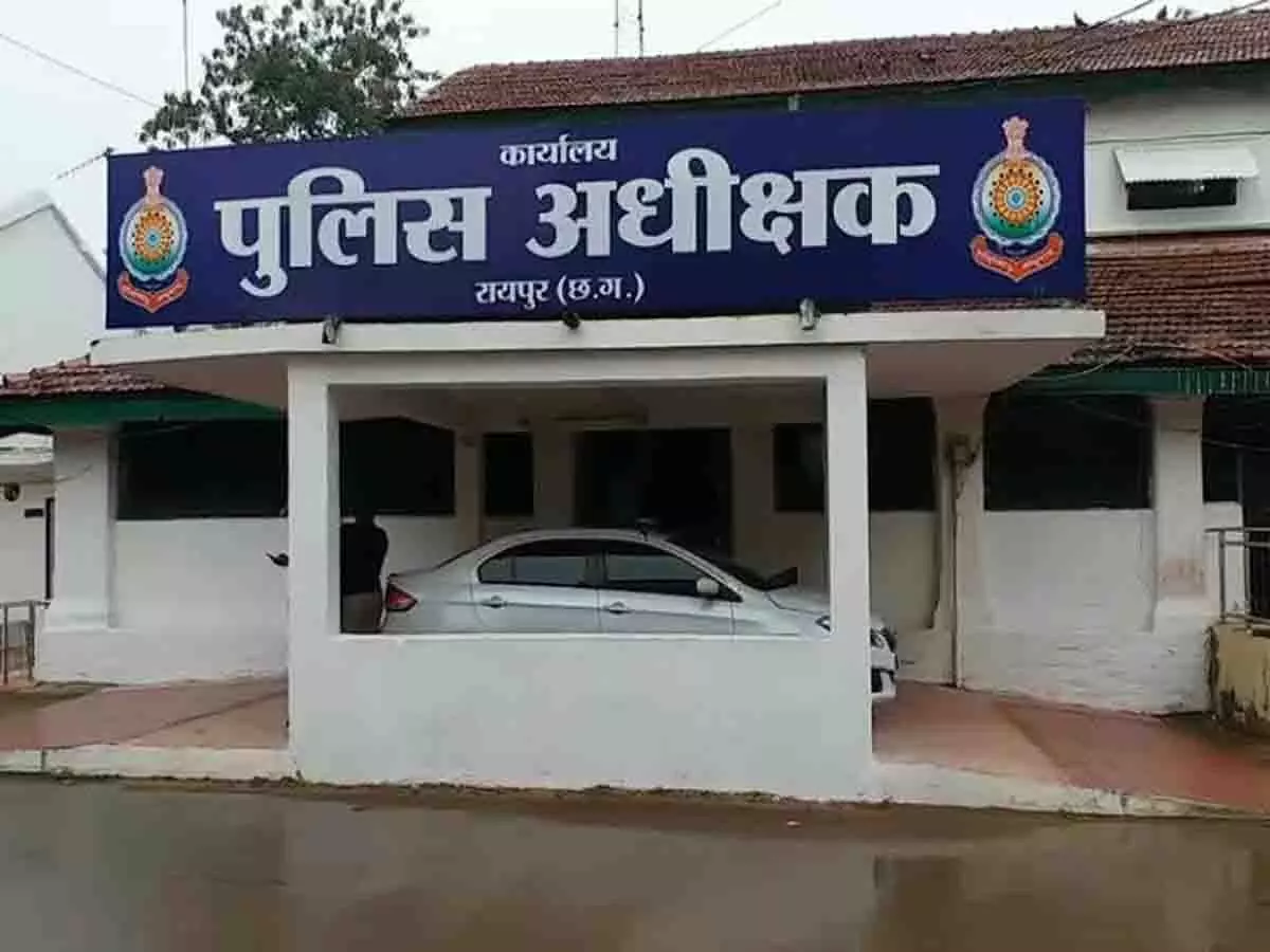 शादी के बाद बीवी से पति ने मांगा दहेज़, SP ऑफिस तक पहुंचा मामला