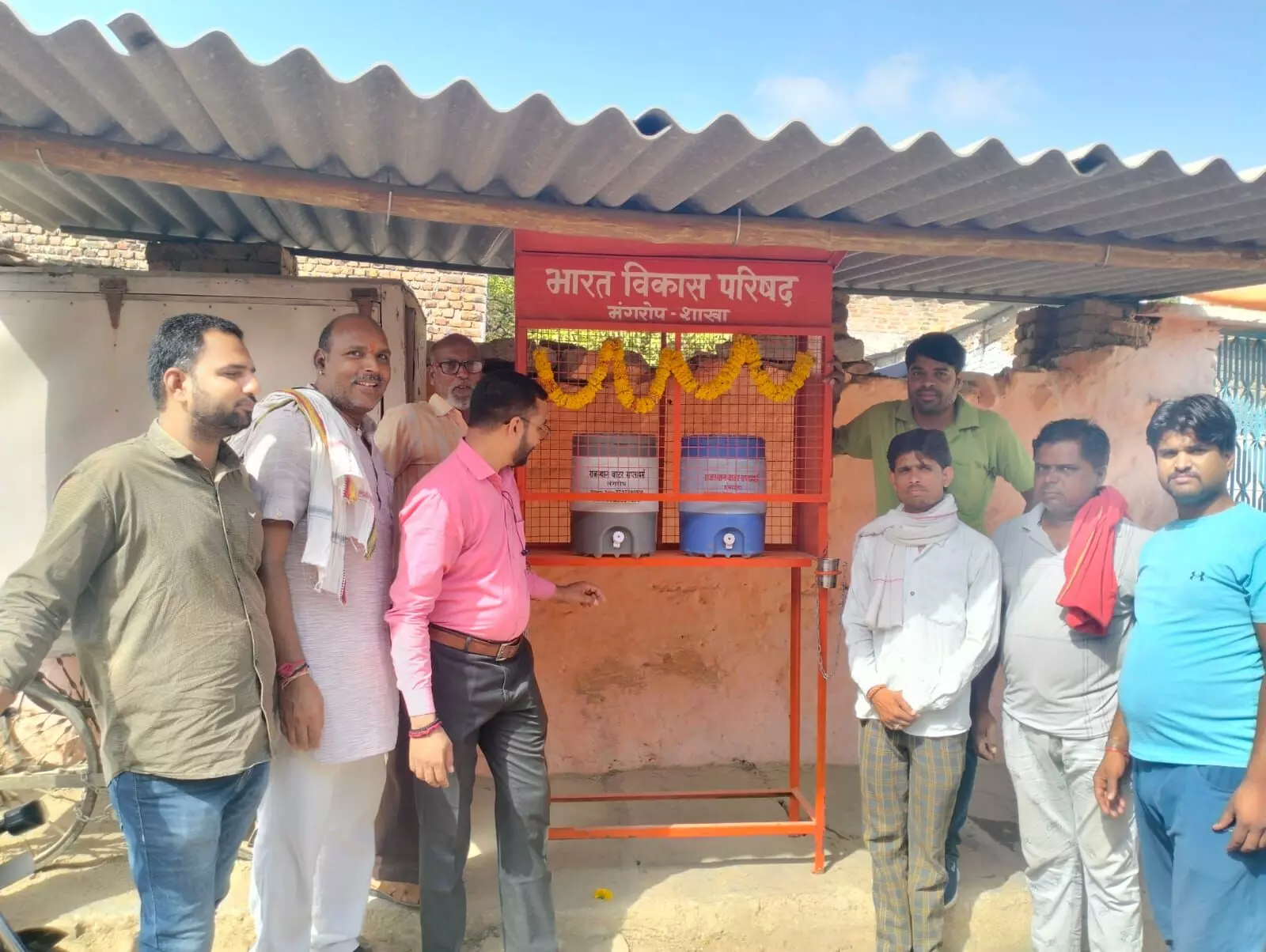 प्रचंड गर्मी में पीने के लिए शुद्ध ठंडा पानी उपलब्ध कराना पूण्य का काम: राघव सोमानी