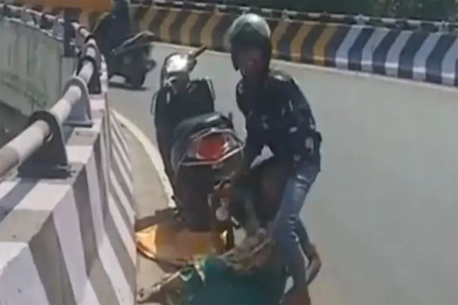 कोयम्बेडु ब्रिज पर व्यक्ति ने पत्नी पर बेरहमी से हमला किया, गिरफ्तार