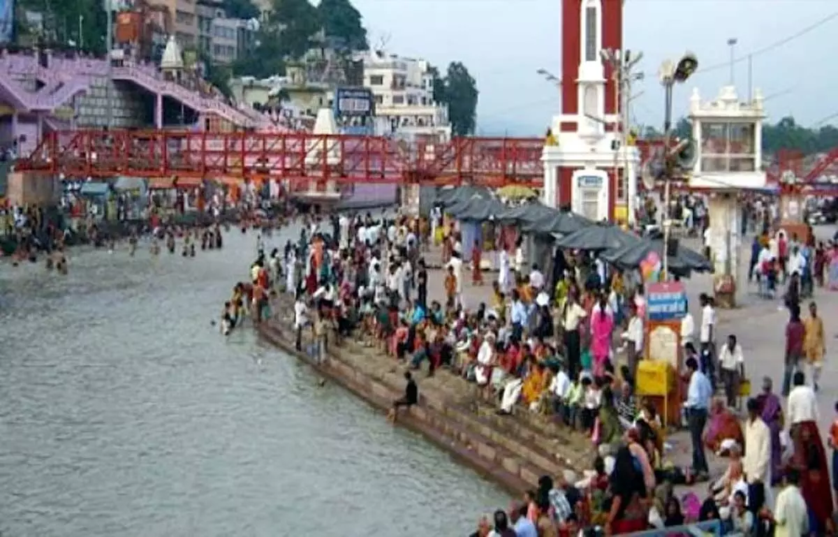 Haridwar:  गंगा घाट पर नृत्य और अश्लीलता को लेकर कई बार हुआ विवाद