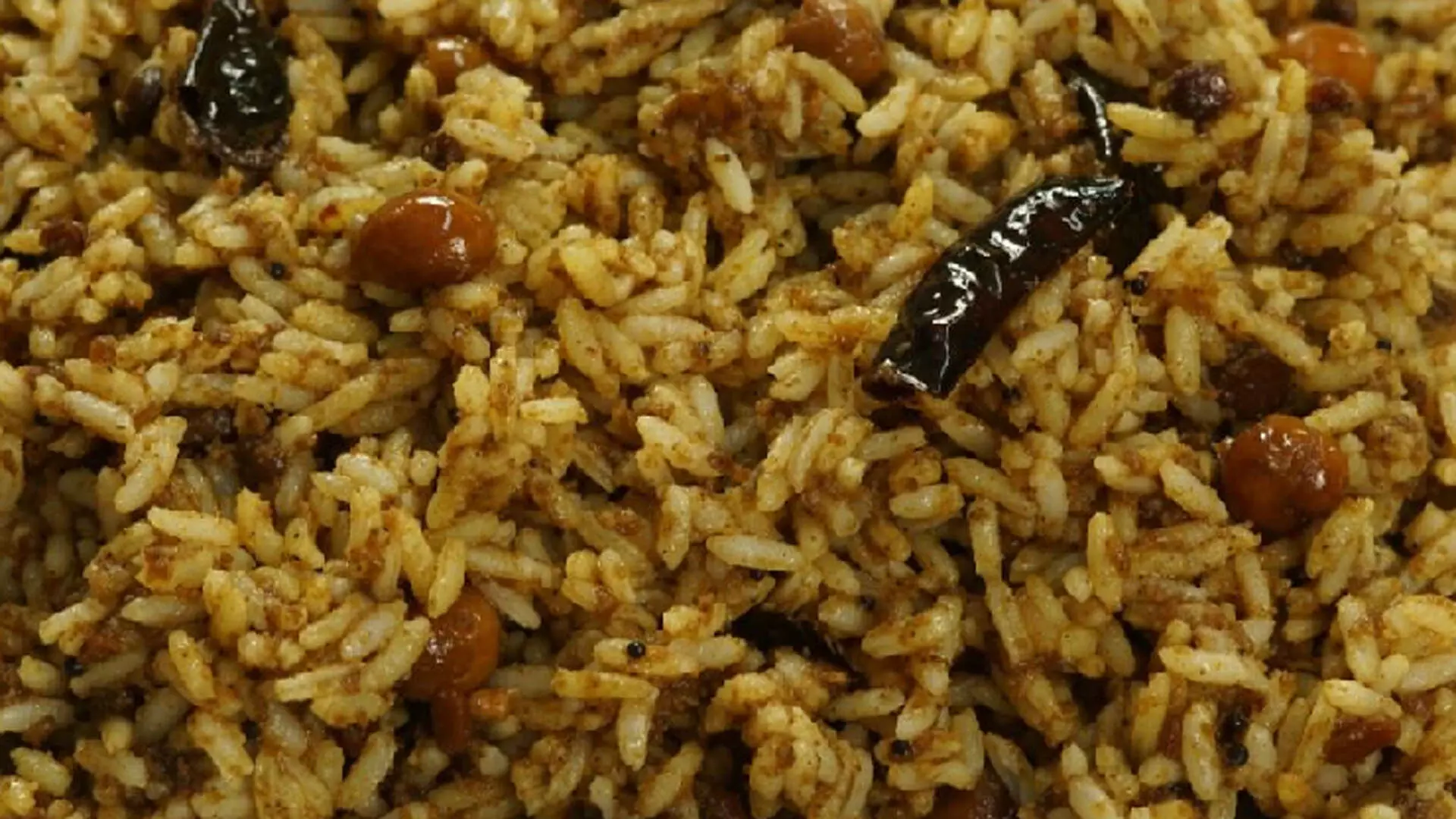 इमली चावल एक बेहतरीन डिश है, इसके स्वाद में कुछ तो बात