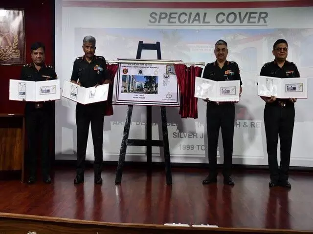 आर्मी डेंटल सेंटर रिसर्च एंड रेफरल ने रजत जयंती समारोह के लिए विशेष डाक कवर जारी किया
