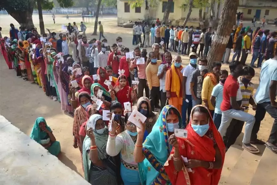 गर्मी के कारण चुनाव आयोग ने तेलंगाना में मतदान का समय बढ़ाया