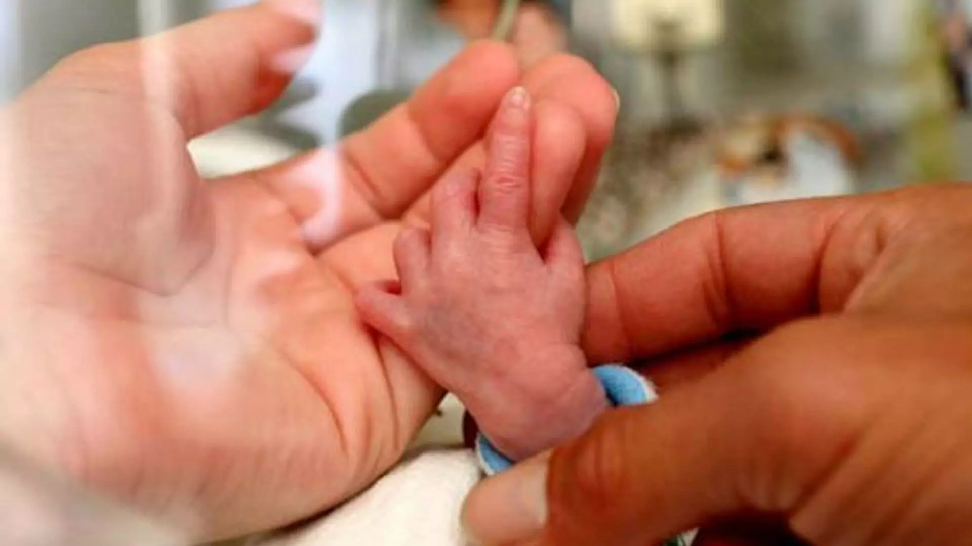 आंध्र सरकार ने शिशु लिंग परीक्षण के खिलाफ दी  चेतावनी