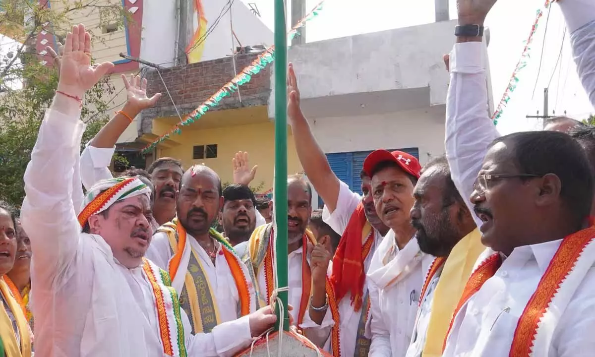 दो चरणों के मतदान के बाद पीएम मोदी बेचैन: तेलंगाना मंत्री पोन्नम प्रभाकर