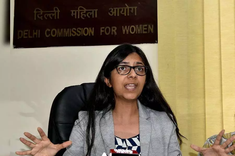223 कर्मचारियों को नौकरी से निकालने पर दिल्ली महिला पैनल की पूर्व प्रमुख का तुगलकी फरमान