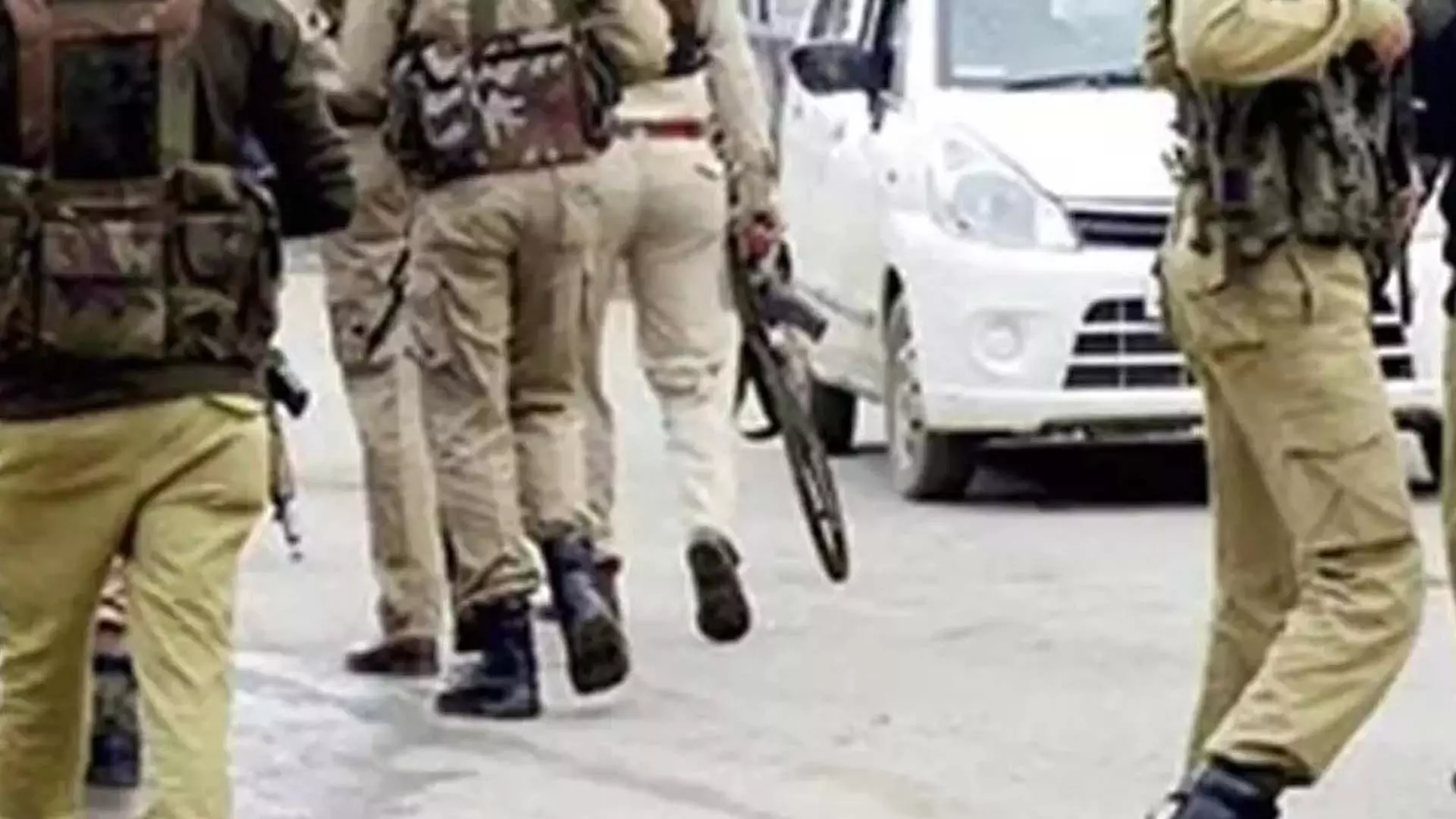 जम्मू-कश्मीर पुलिस ने पाक से संचालित होने वाले आतंकी आकाओं की संपत्ति कुर्क की