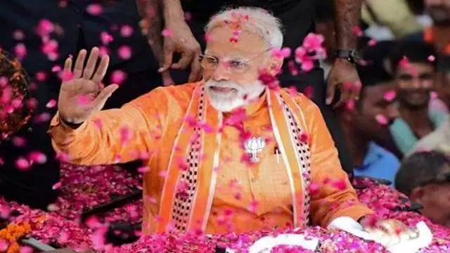 वाराणसी में पीएम मोदी गंगा सप्तमी पर कर सकते हैं नामांकन, रोड शो का होगा आयोजन