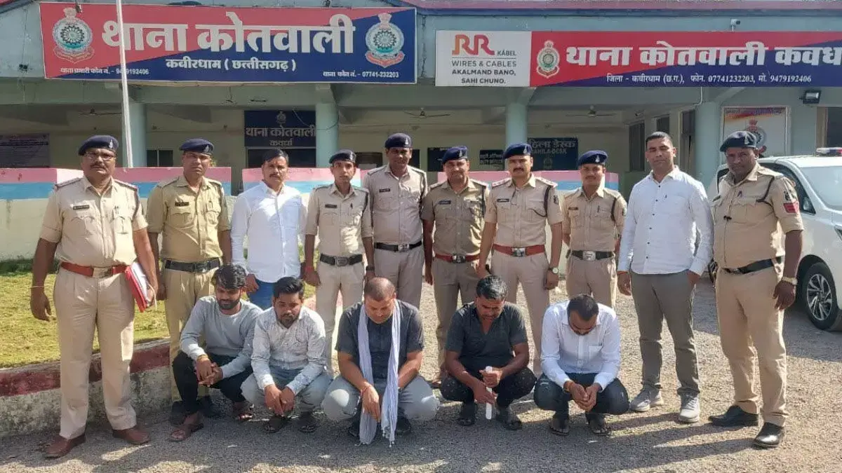 6 सटोरिए पुलिस की रेड में गिरफ्तार, सायबर सेल की कार्रवाई