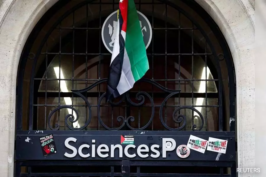 पुलिस ने शीर्ष पेरिस विश्वविद्यालय पर कब्ज़ा कर रहे फ़िलिस्तीनी समर्थक छात्रों को हटाया