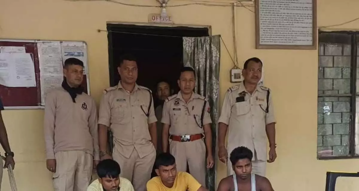 असम सोनितपुर जिले में अवैध हथियारों के साथ तीन गिरफ्तार