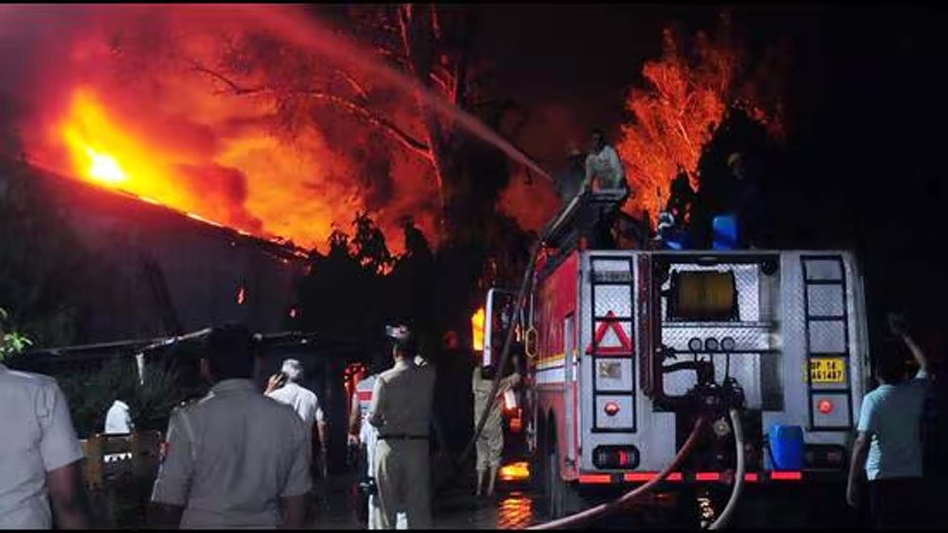 गाजियाबाद में औद्योगिक इकाई में लगी आग