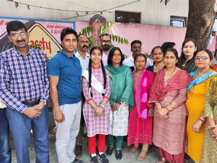 हिमाचल प्रदेश स्कूल शिक्षा बोर्ड के 10वीं कक्षा के नतीजों में नादौन की रिधिमा शर्मा ने टॉप किया