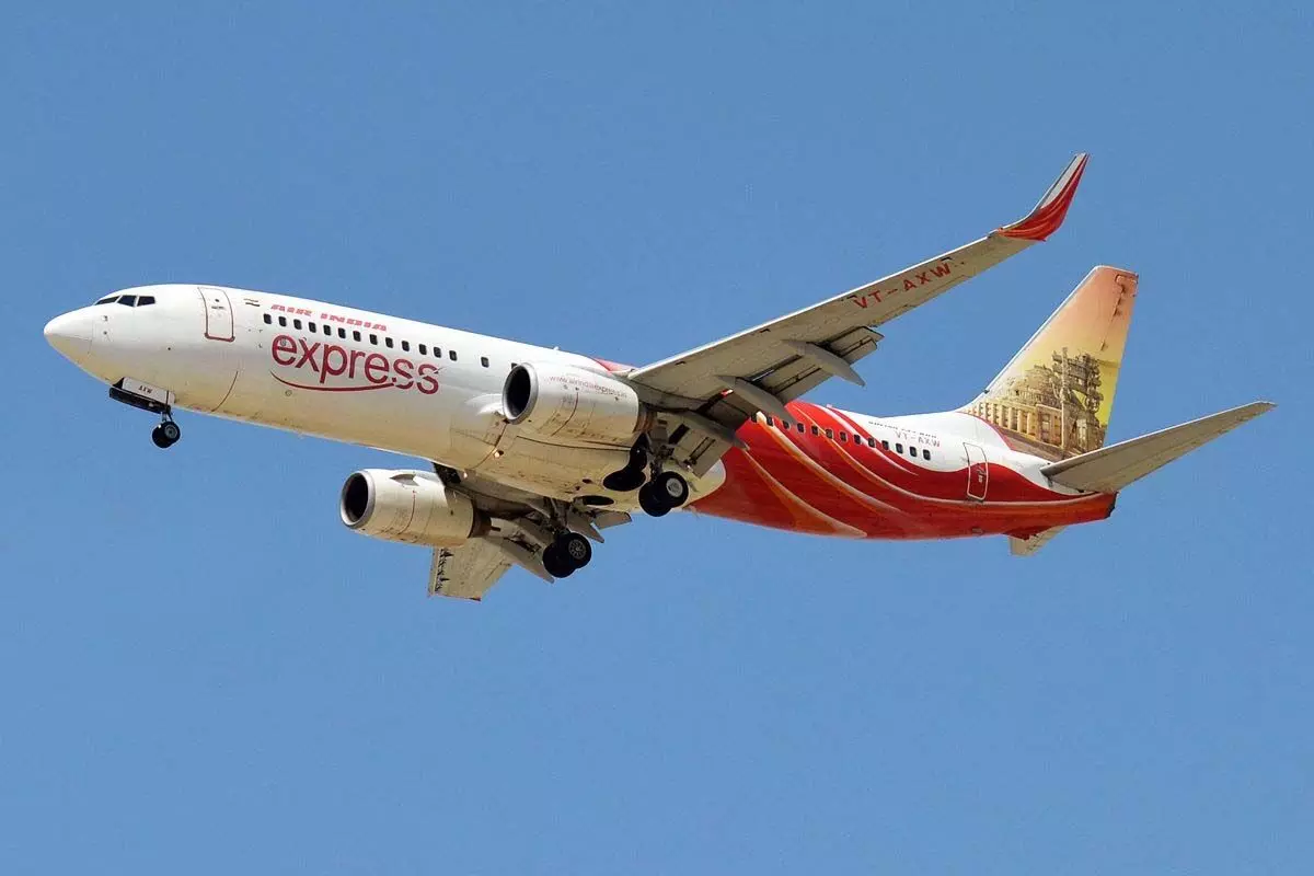 एयर इंडिया एक्सप्रेस को 50 से ज्यादा फ्लाइट करनी पड़ी कैंसल, वजह जानकर हो जाएंगे हैरान