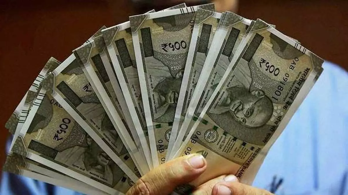 टोयोटा ने हैदराबाद के शख्स को 50 लाख रुपये देने को कहा