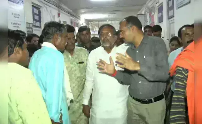 राजस्थान के ऊर्जा मंत्री हीरालाल नागर ने कोटा अस्पताल का निरीक्षण किया