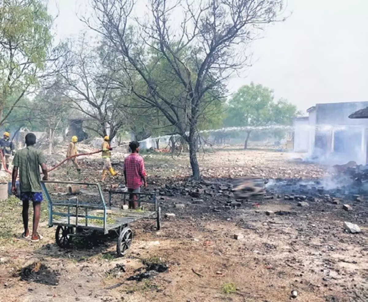 विरुधुनगर पटाखा फैक्ट्री में उल्लंघन पाया गया