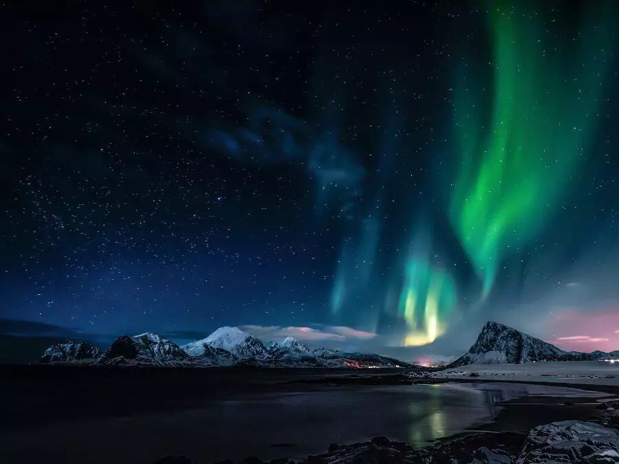 दुनिया भर में खूबसूरत उत्तरी रोशनी देखने के लिए 5 सर्वश्रेष्ठ स्थान