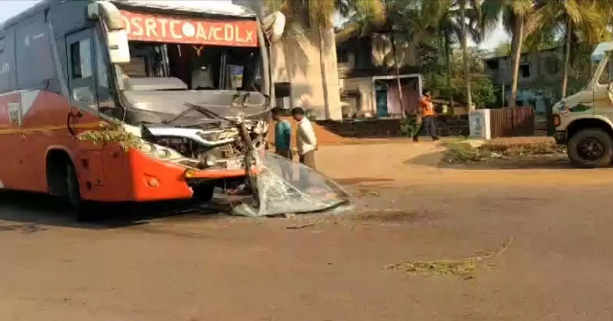 ओडिशा के खुर्दा जिले के बेगुनिया में बस और ट्रक की टक्कर, 5 घायल