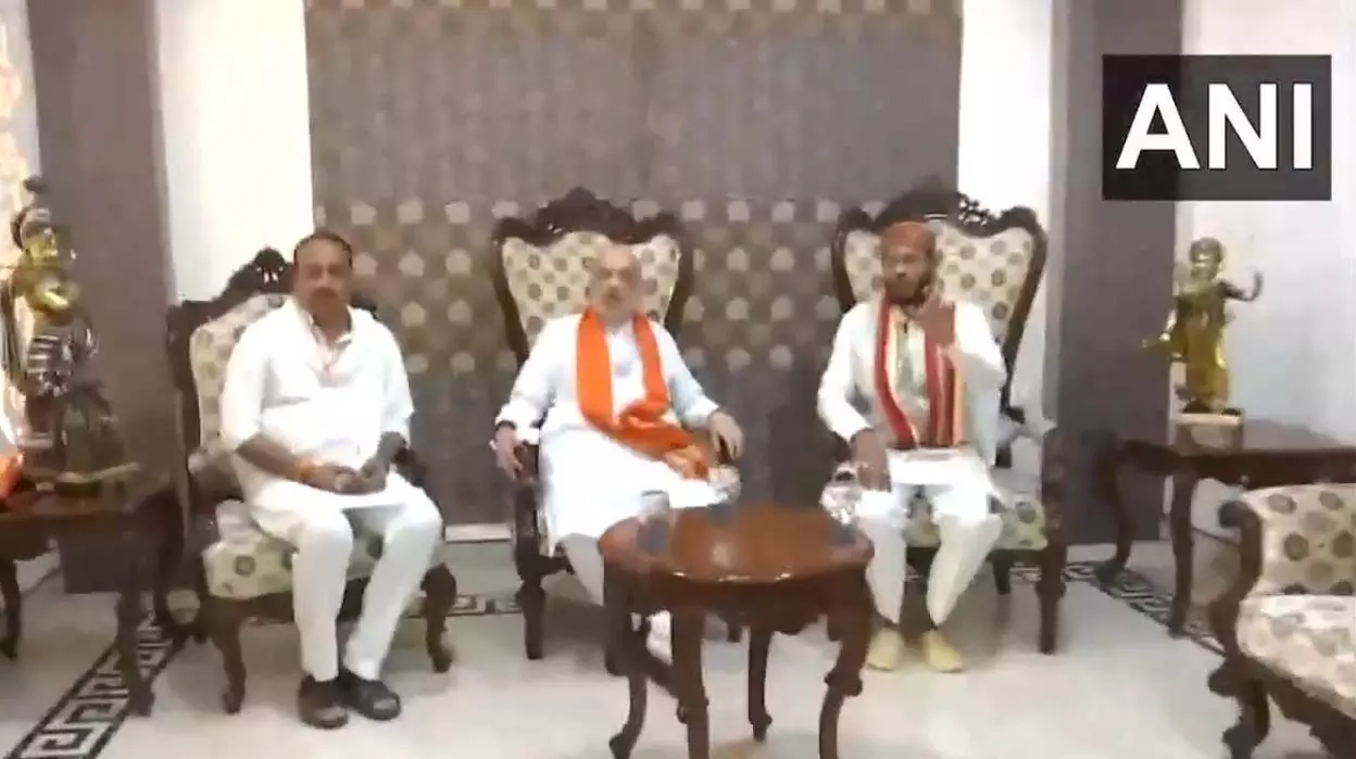 केंद्रीय गृहमंत्री अमित शाह ने सपा के बागी विधायकों से की मुलाकात