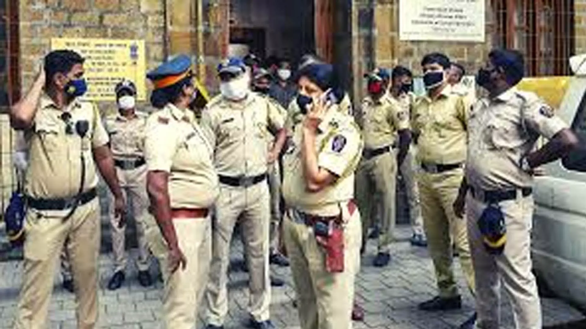 मुंबई पुलिस राजस्थान में दवा फैक्ट्री का भंडाफोड़ किया, 104 करोड़ रुपये दवाएं जब्त