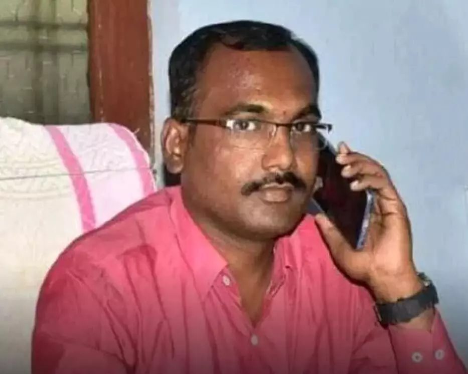 हैदराबाद बूथ पर मतदान अधिकारी की दिल का दौरा पड़ने से मौत