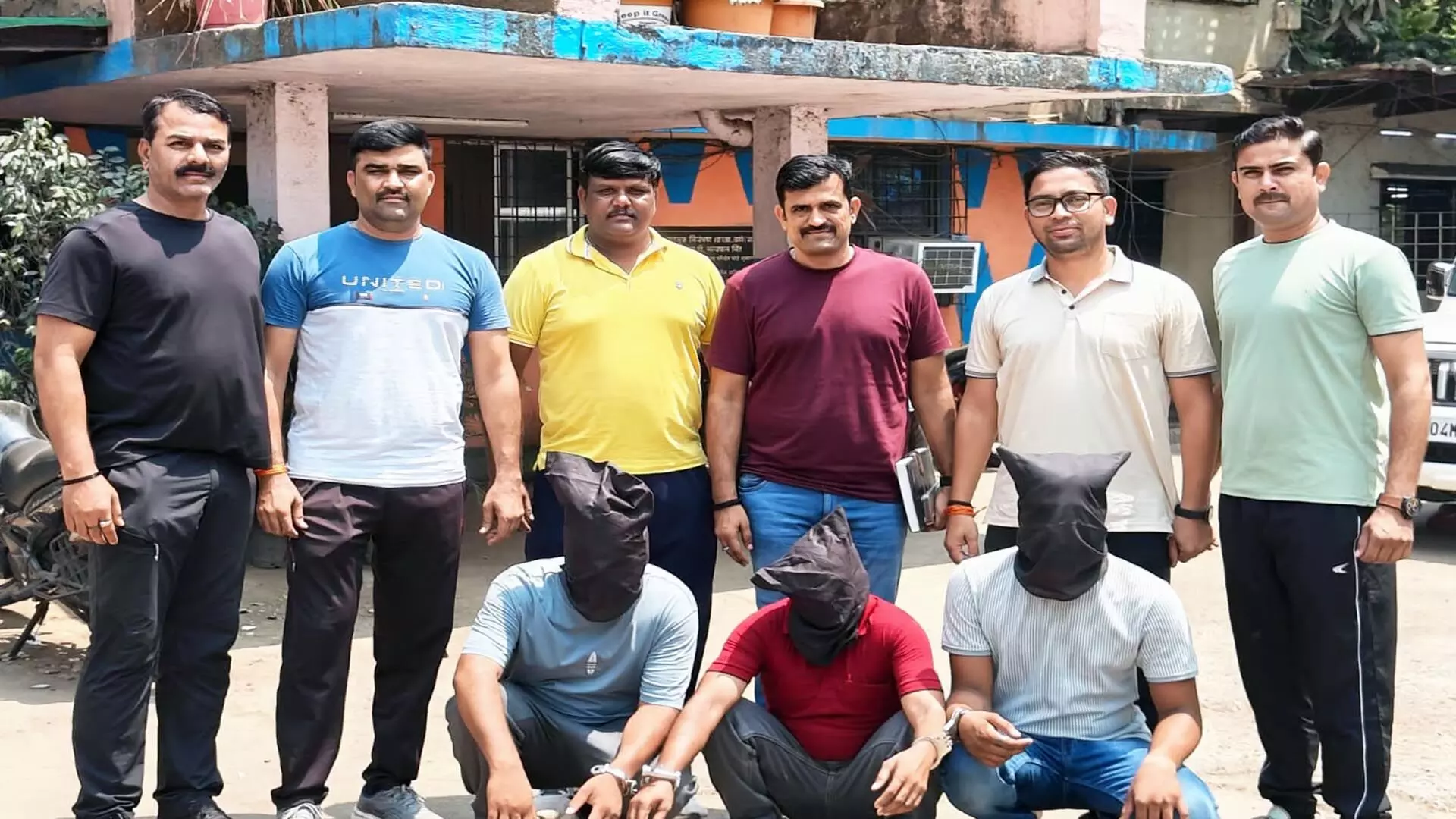 MBVV पुलिस ने गुजरात से तीन कुख्यात एटीएम बदमाशों को पकड़ा