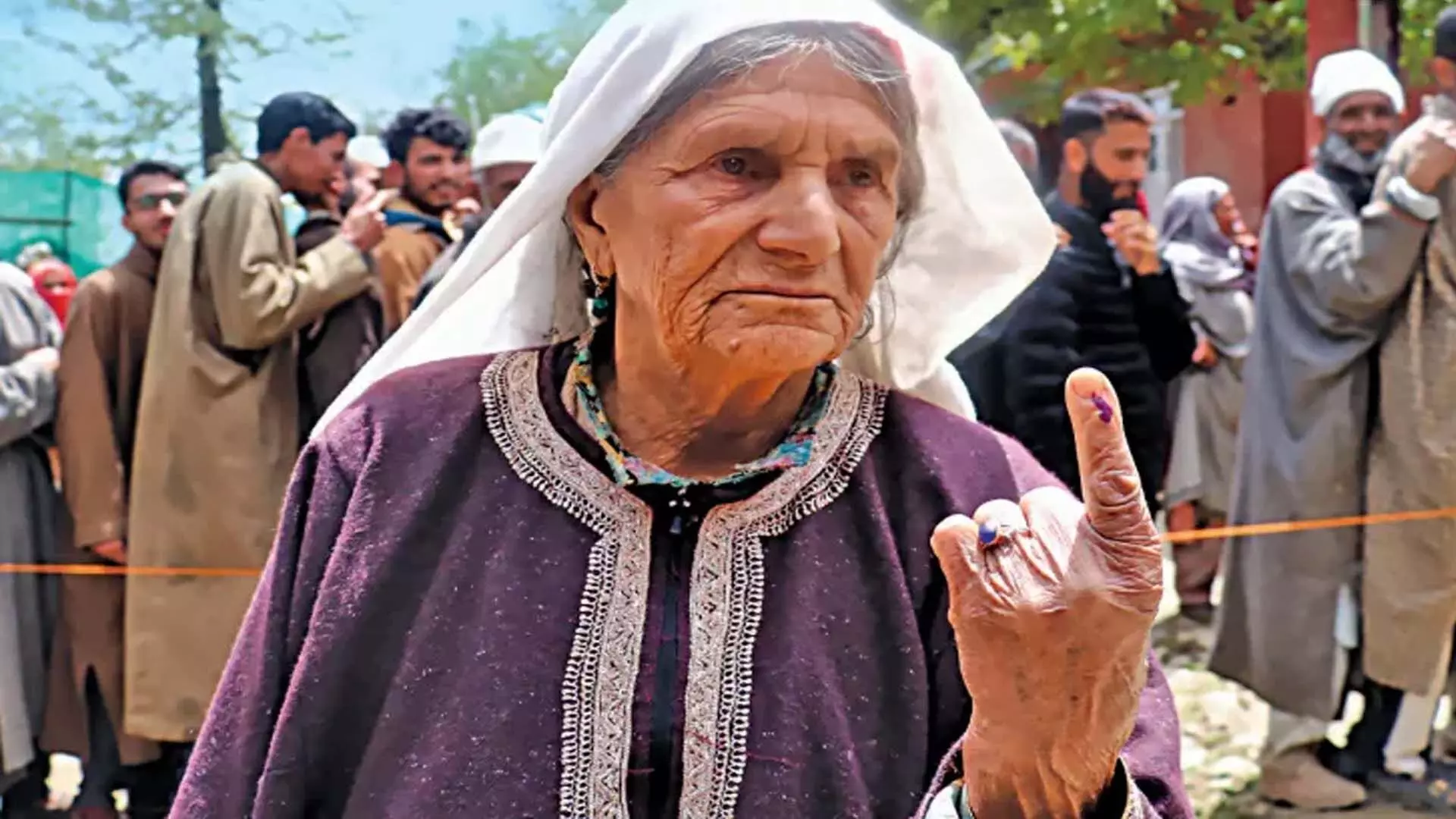श्रीनगर में 38% मतदान, 1989 के बाद दूसरा सबसे बड़ा: सीईओ