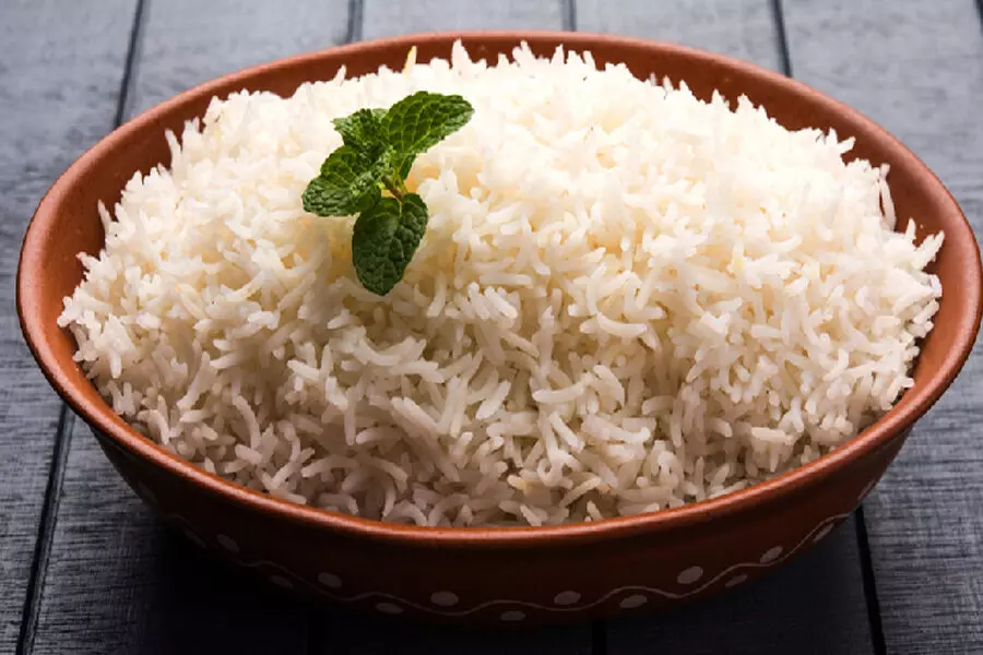 खिले-खिले चावल देख खिल उठेंगे सबके चेहरे, ऐसे झटपट तैयार होते हैं स्वादिष्ट चावल