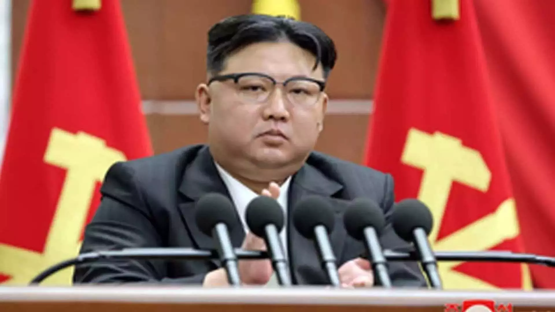 उत्तर कोरियाई नेता ने नई सामरिक मिसाइल प्रणाली का किया निरीक्षण