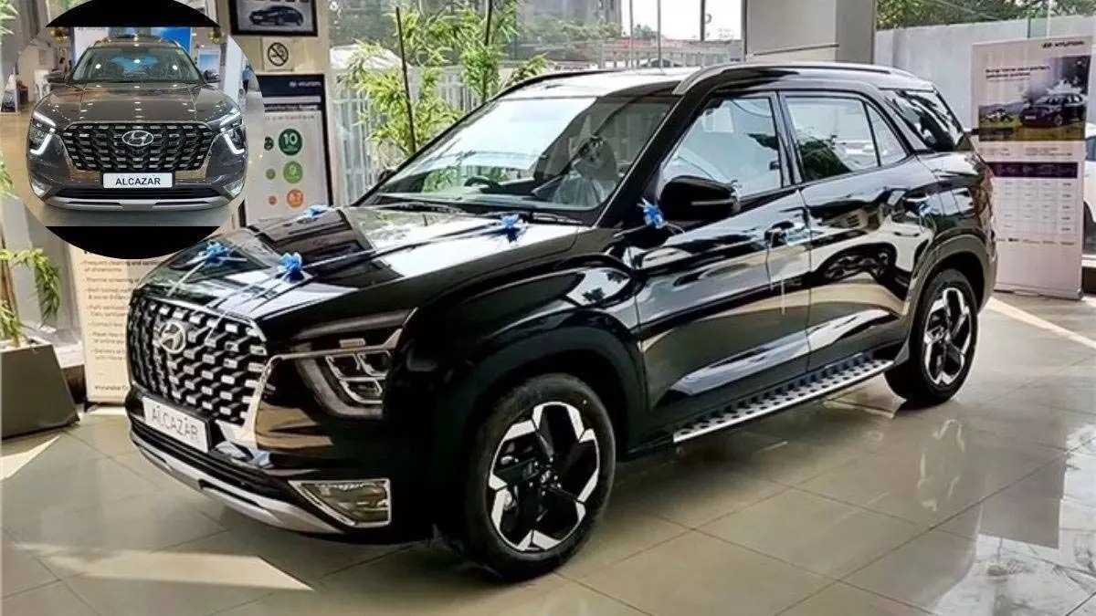 Hyundai Alcazar Facelift टेस्टिंग के दौरान दिखी पहली झलक,जानें डिटेल्स