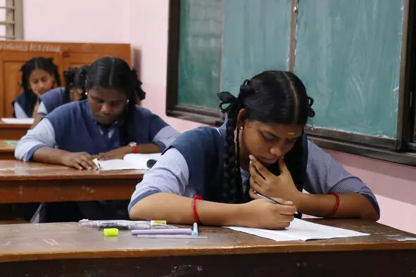 पुडुचेरी में हाई स्कूल के छात्रों के लिए सीबीएसई पाठ्यक्रम पर स्विच करना चुनौतीपूर्ण साबित होता है