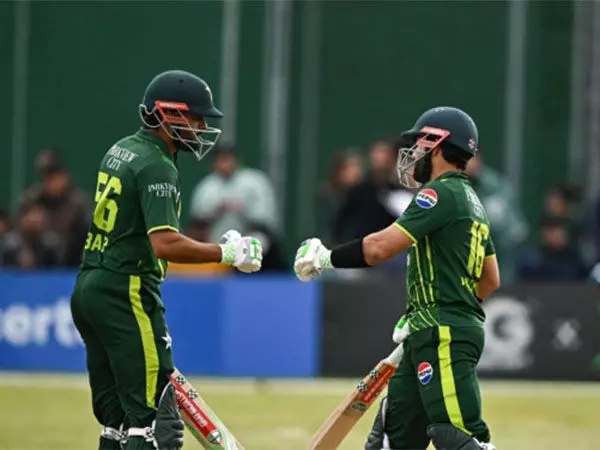 टी20 विश्व कप के लिए ऑलराउंडर शोएब मलिक ने  पाकिस्तान के सलामी बल्लेबाज के रूप में बाबर-रिजवान का समर्थन किया