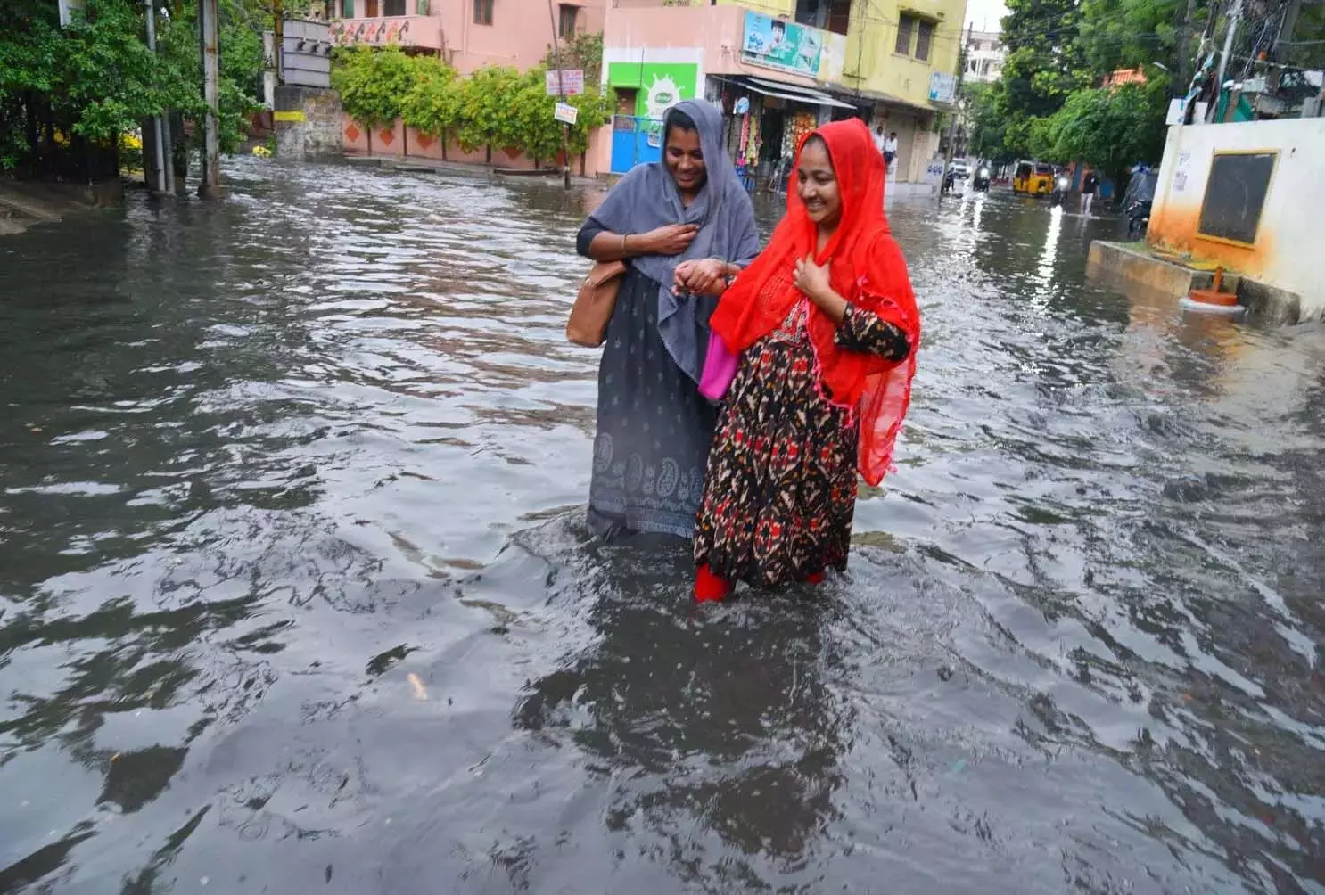 तेलंगाना में 17 से 24 मई तक मध्यम बारिश या गरज के साथ बौछारें पड़ने की संभावना