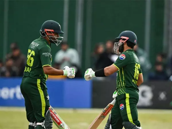 ऑलराउंडर शोएब मलिक ने टी20 विश्व कप के लिए पाकिस्तान के सलामी बल्लेबाज के रूप में बाबर-रिजवान का समर्थन किया