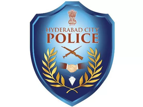 हैदराबाद पुलिस ने भाजपा उम्मीदवार माधवी लता के वाहन में बाधा डालने के आरोप में अज्ञात व्यक्तियों के खिलाफ प्राथमिकी दर्ज की