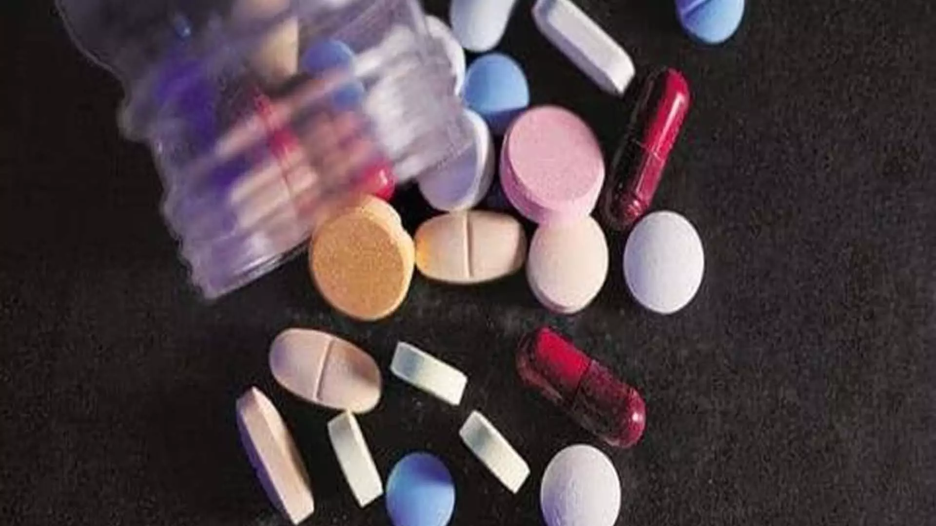 एंटीबायोटिक दवाओं के दुरुपयोग पर सरकार की नजर, DCGI ने 2 हफ्ते में मांगी रिपोर्ट