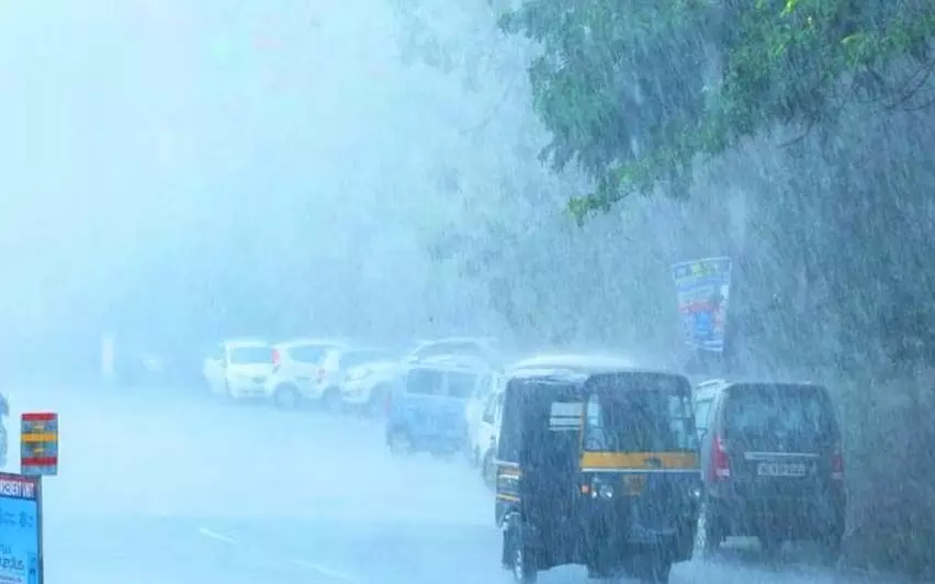 केरल में भारी बारिश होगी: आईएमडी ने 3 जिलों में रेड अलर्ट जारी किया