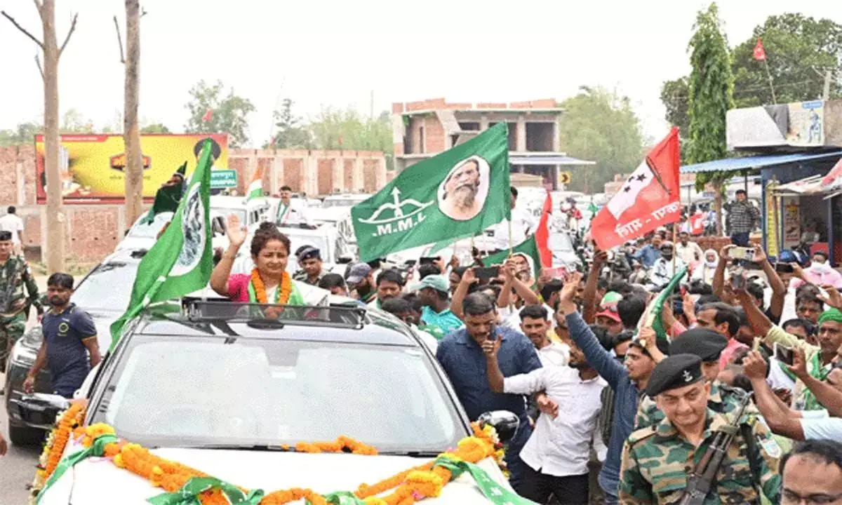 चुनाव प्रचार के अंतिम दिन कल्पना सोरेन का मेगा रोड शो