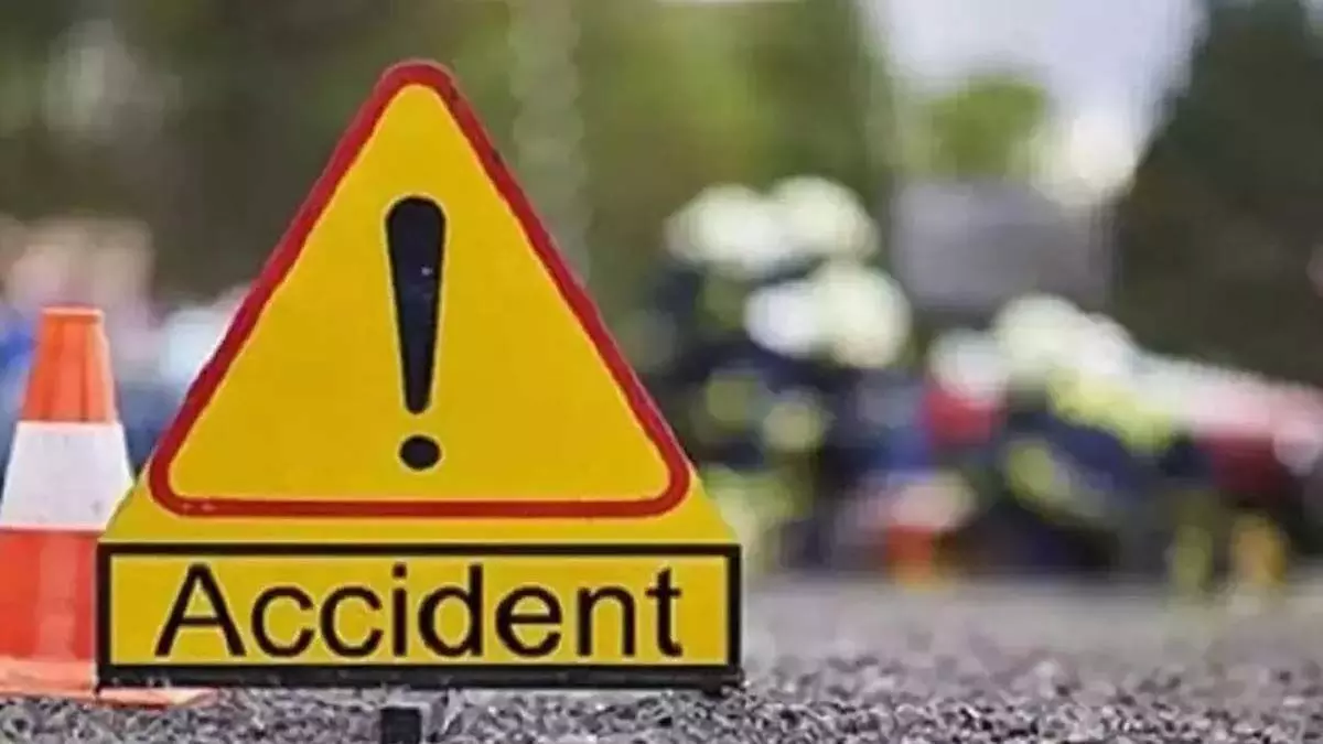 हरियाणा  रेवाड़ी में नेशनल हाईवे पर वाहन की टक्कर,2 महिलाओं समेत 3 की मौत