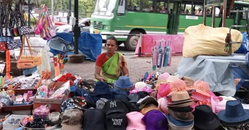 टीवीएम की महिला स्ट्रीट वेंडर ने केरल में 1 करोड़ रुपये की लॉटरी जीती, धोखा खा गई