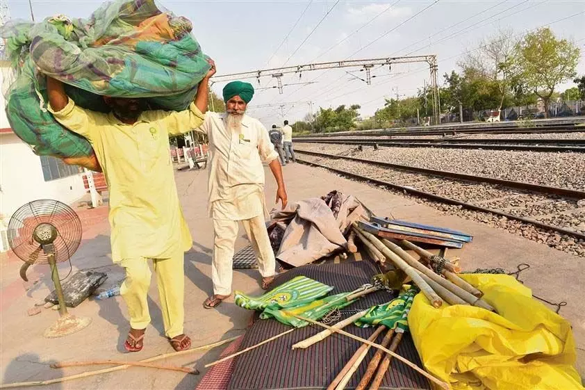 शंभू में किसानों द्वारा रेल रोको आंदोलन स्थगित करने से यात्रियों को राहत