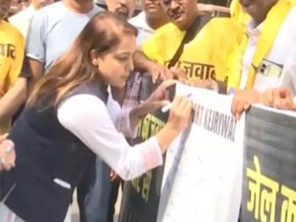 दिल्ली मेयर शैली ओबेरॉय ने कहा, देश भर में बीजेपी की तानाशाही से लोग नाराज हैं: