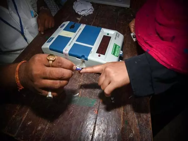 यूपी में लोकसभा चुनाव के पांचवें चरण में दर्ज किया गया 57.98 प्रतिशत मतदान