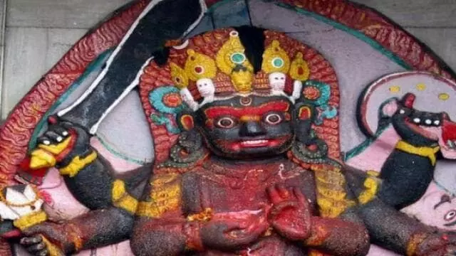 ऐसे करें मासिक कालाष्टमी की पूजा, भैरव बाबा होंगे प्रसन्न