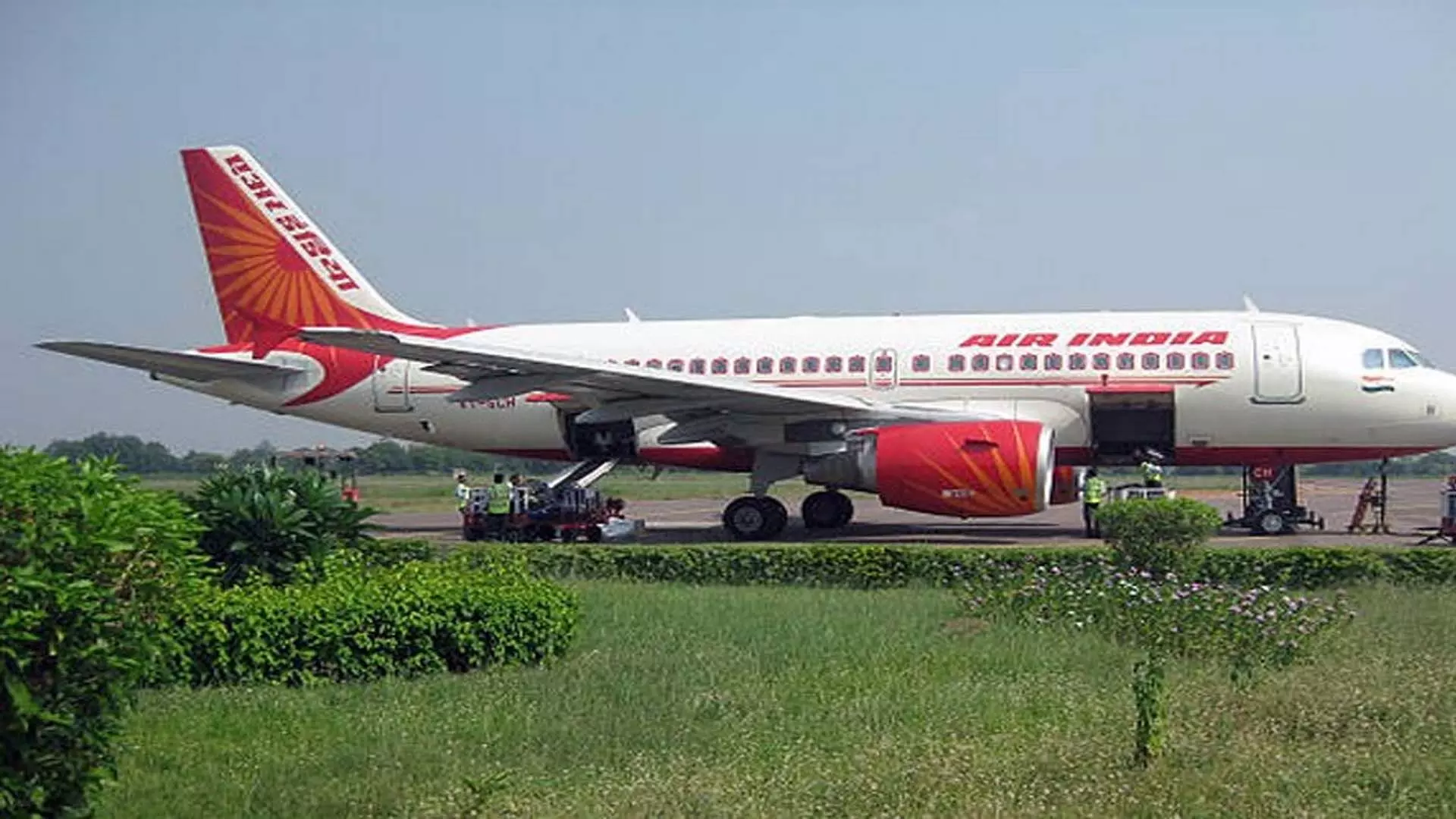 परिचालन संकट के बीच एयर इंडिया एक्सप्रेस यूनियन ने केंद्रीय श्रम आयुक्त से हस्तक्षेप की मांग की