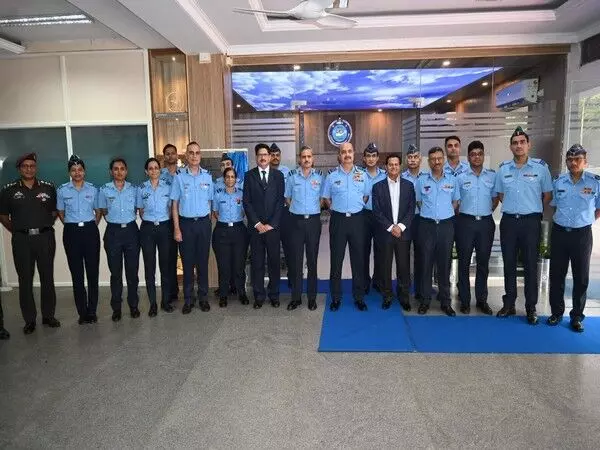 एयर चीफ मार्शल VR चौधरी ने बेंगलुरु में भारतीय वायु सेना के आपातकालीन चिकित्सा प्रतिक्रिया प्रणाली का उद्घाटन किया