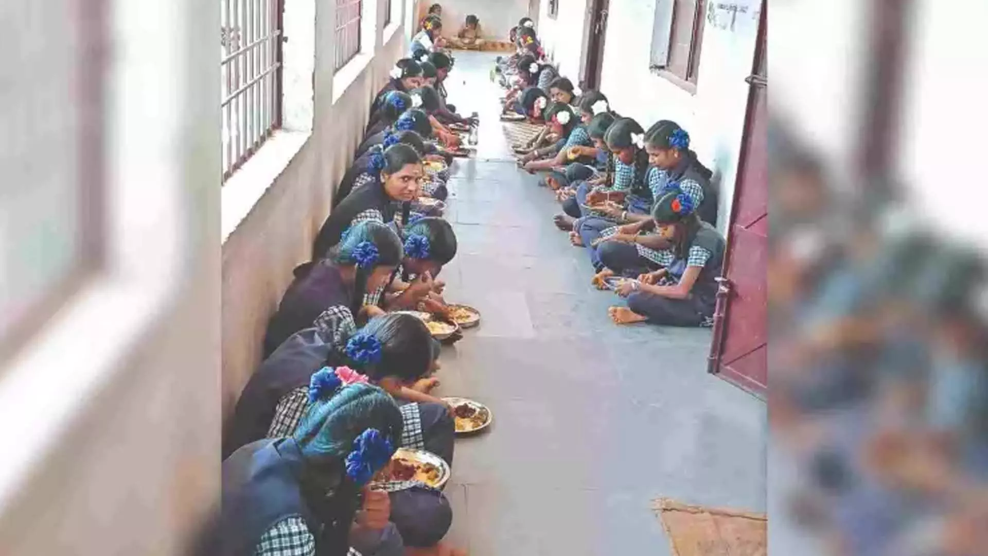 आदि द्रविड़ कल्याण छात्रावासों में खाना बनाने के लिए कोई रसोइया या बुनियादी ढांचा नहीं