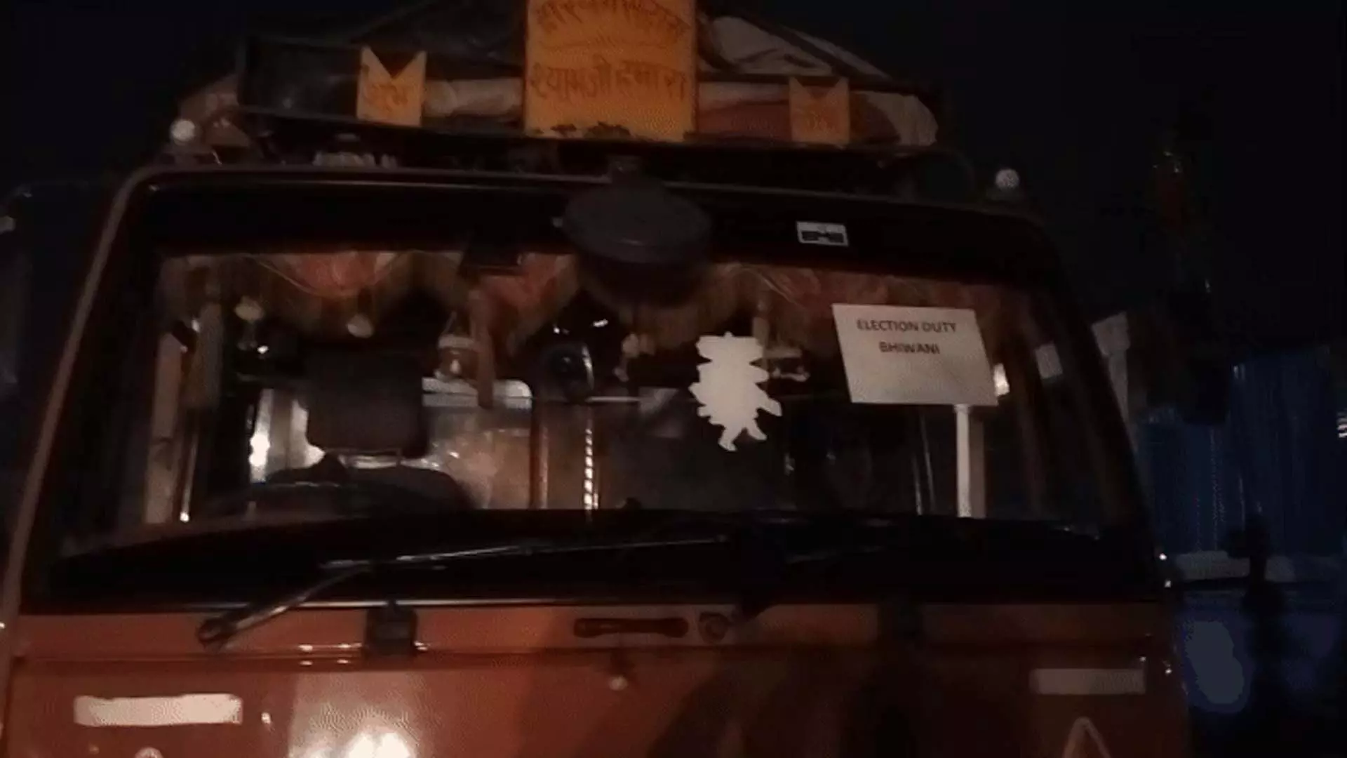 देर रात अनाज मंडी पुल के पास इलेक्शन ड्यूटी में लगे कैंटर चालक के साथ मारपीट